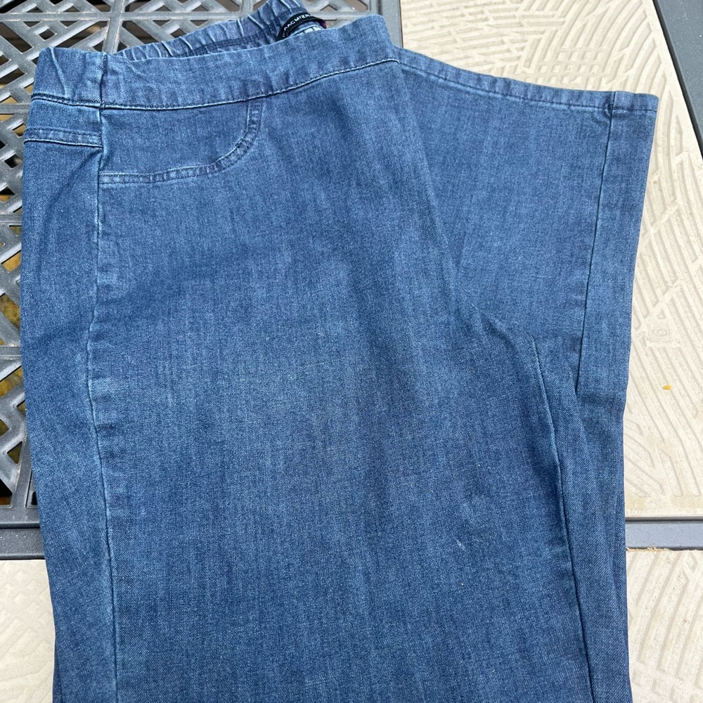 Isaac Mizrahi Medium Washed Denim Straight Leg Jeans